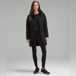 Lululemon Pack it Down size 8